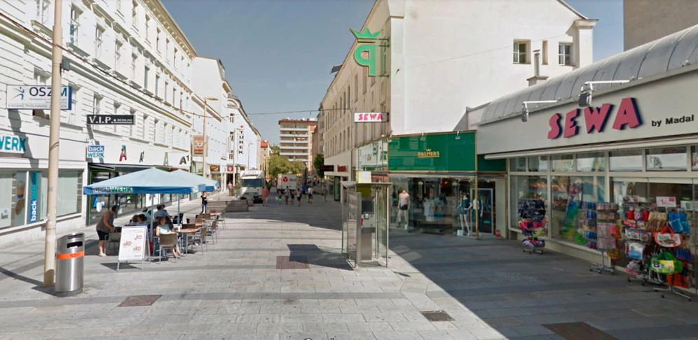 Blick in die Fußgängerzone der Meidlinger Hauptstraße