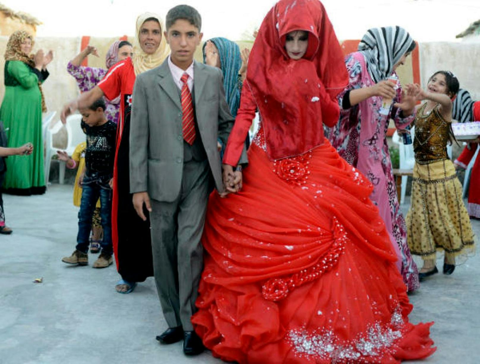 Der 14-jährige Ali wird im Irak mit Nada (17) verheiratet. (Symbolbild) 