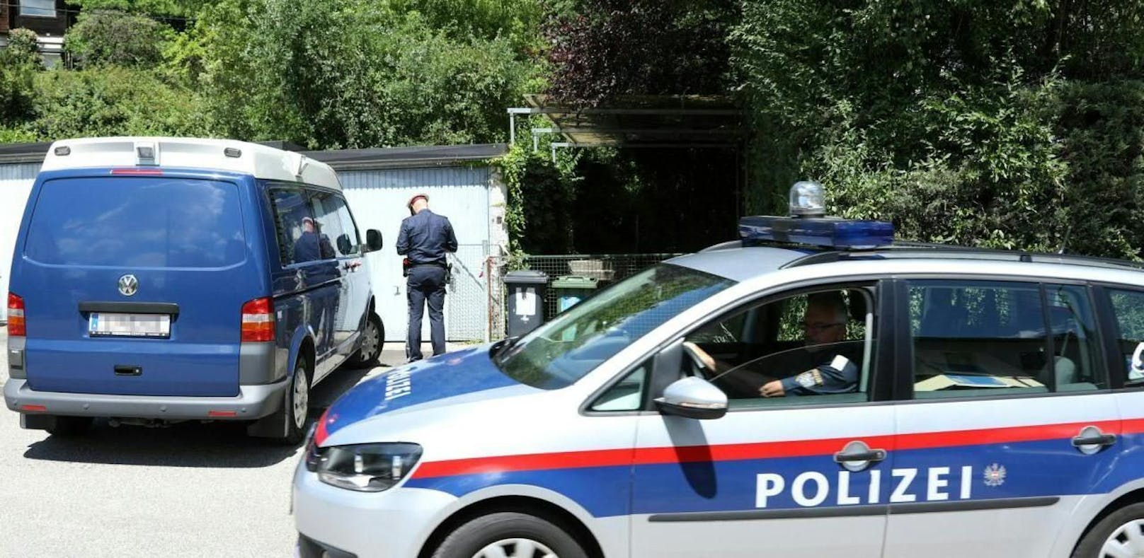 Ein betagtes Ehepaar wurde in seinem brennenden Haus in Linz vor zwei Monaten tot aufgefunden.