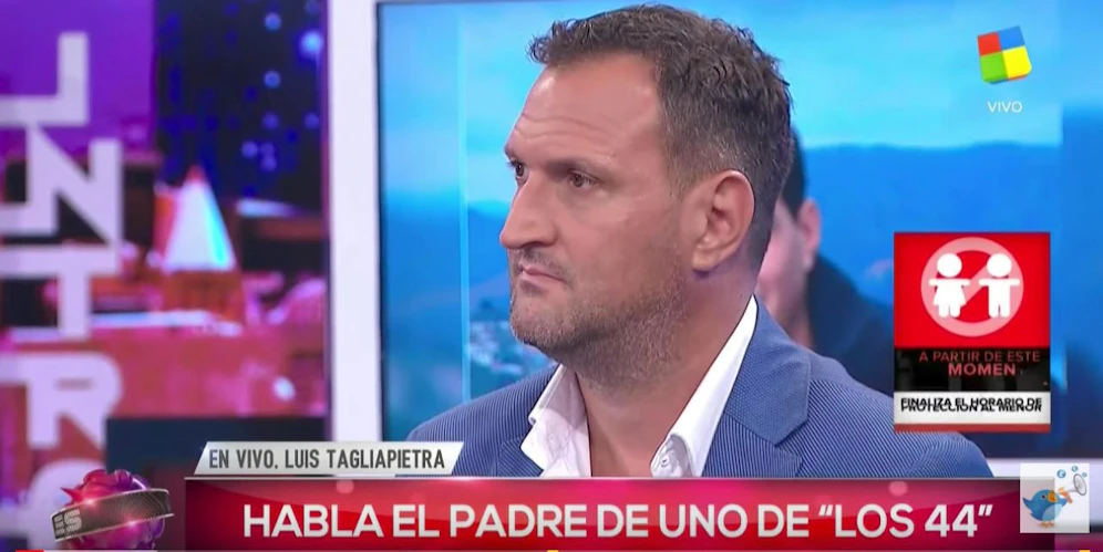 Erschüttert: Vater Luis Tagliapietra wurde von der Marine gesagt, dass sein Sohn und alle anderen Besatzungsmitglieder tot seien. Im argentinischen TV sprach er darüber. 