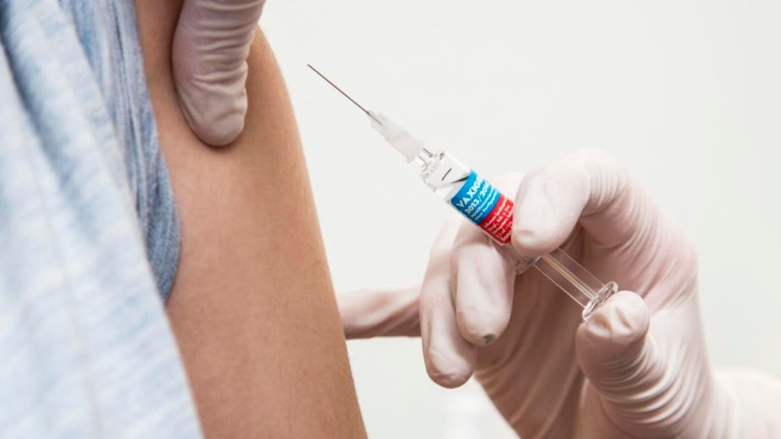 Jetzt noch impfen lassen, das hilft gegen Grippe.