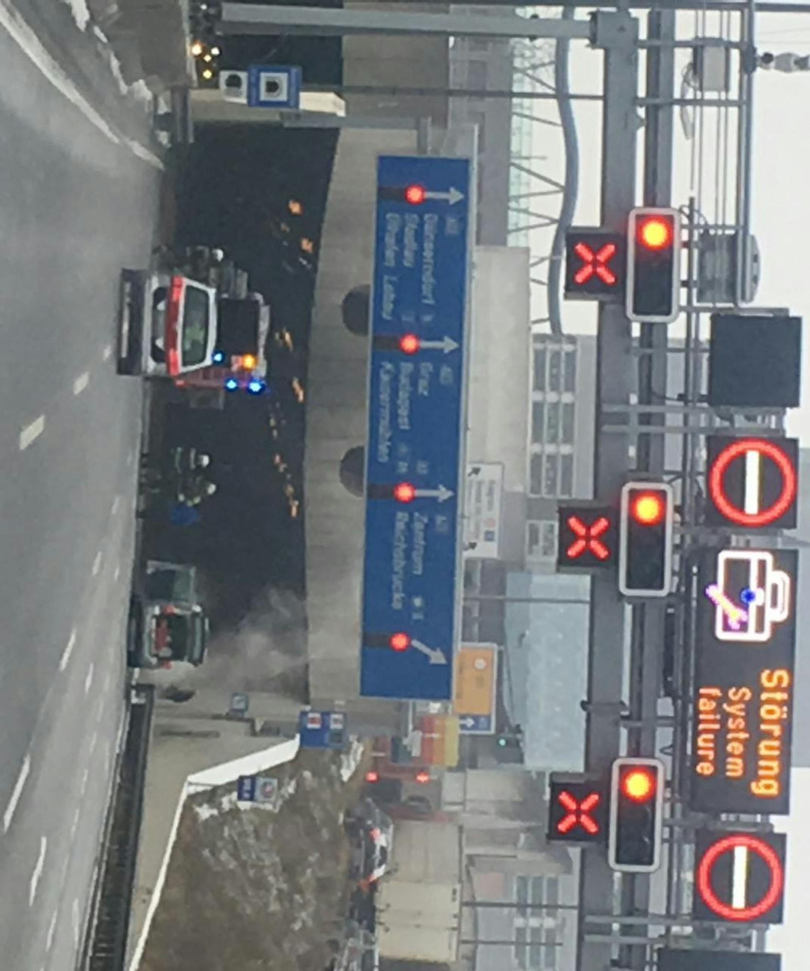 Feuerwehr-Einsatz auf der A22 in Richtung Graz. 