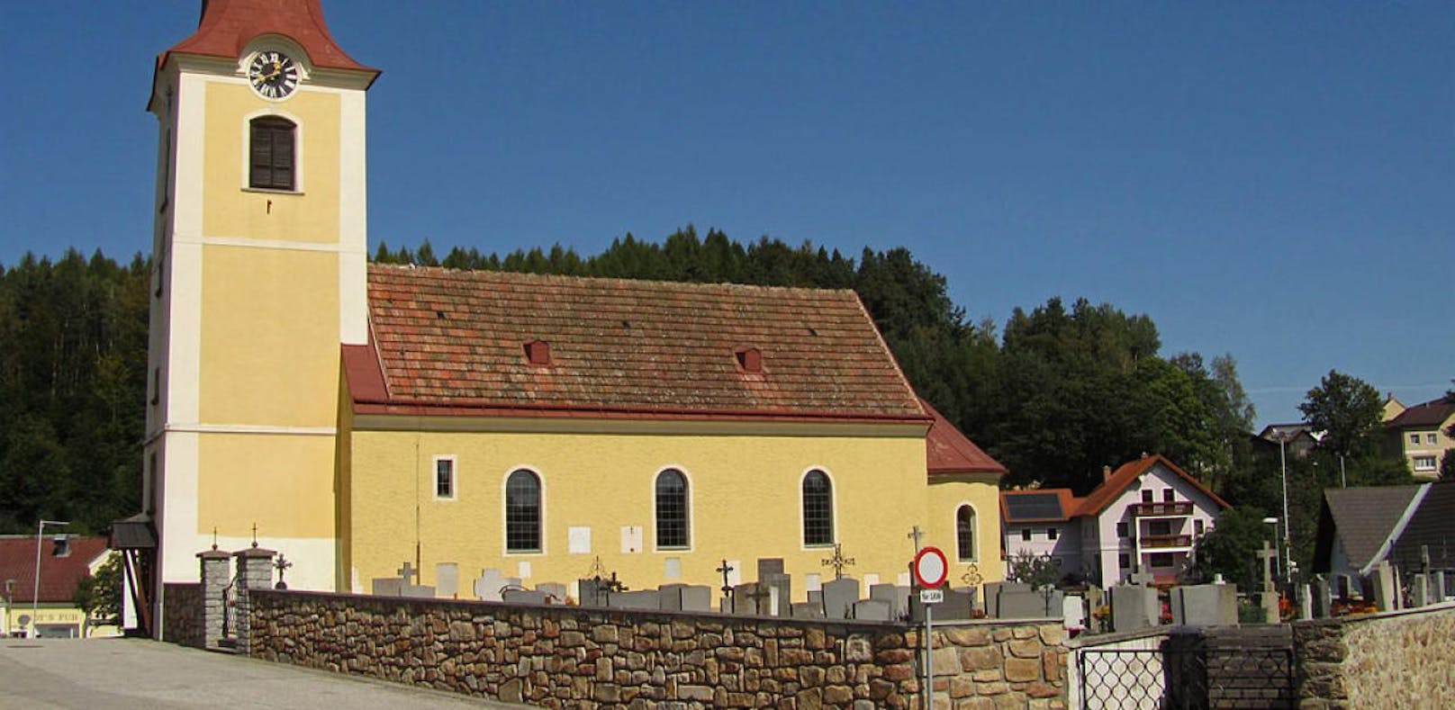 Die Pfarrkirche in Etzen. 