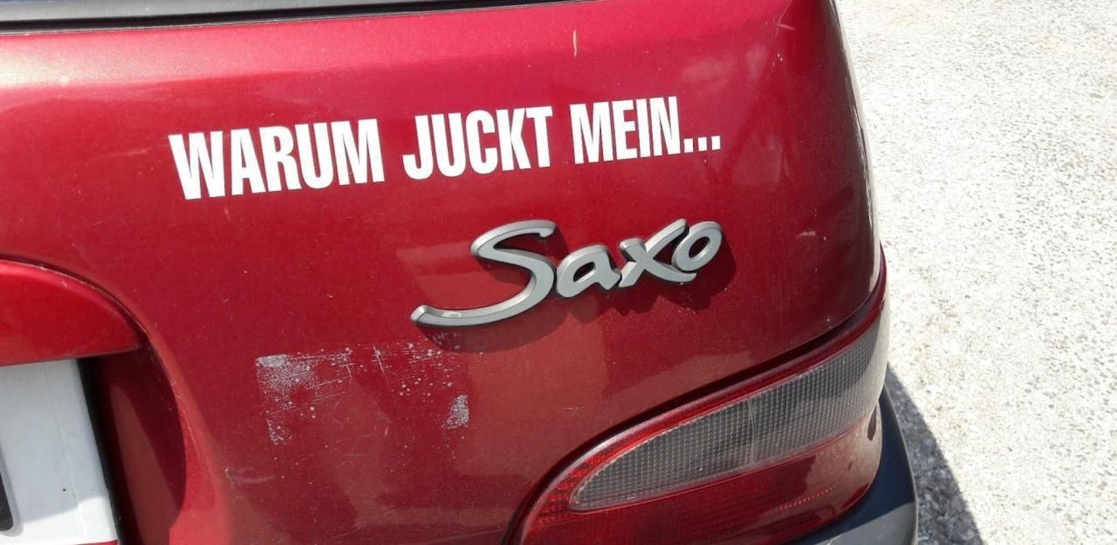 An einer Tankstelle in Grimmenstein (Neunkirchen) sorgte dieser Saxo für Lacher.