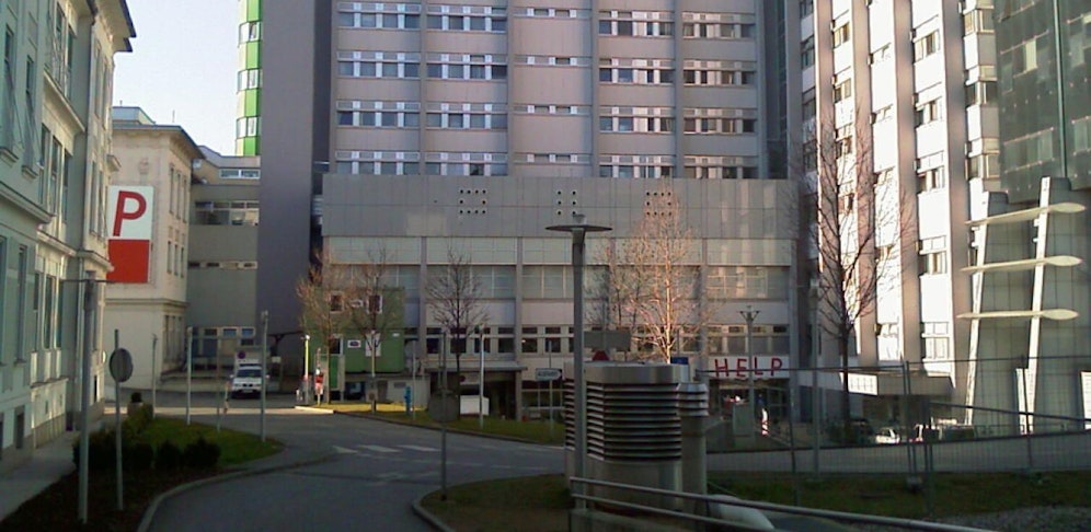 Die Frau wurde ins LKH Graz eingeliefert.