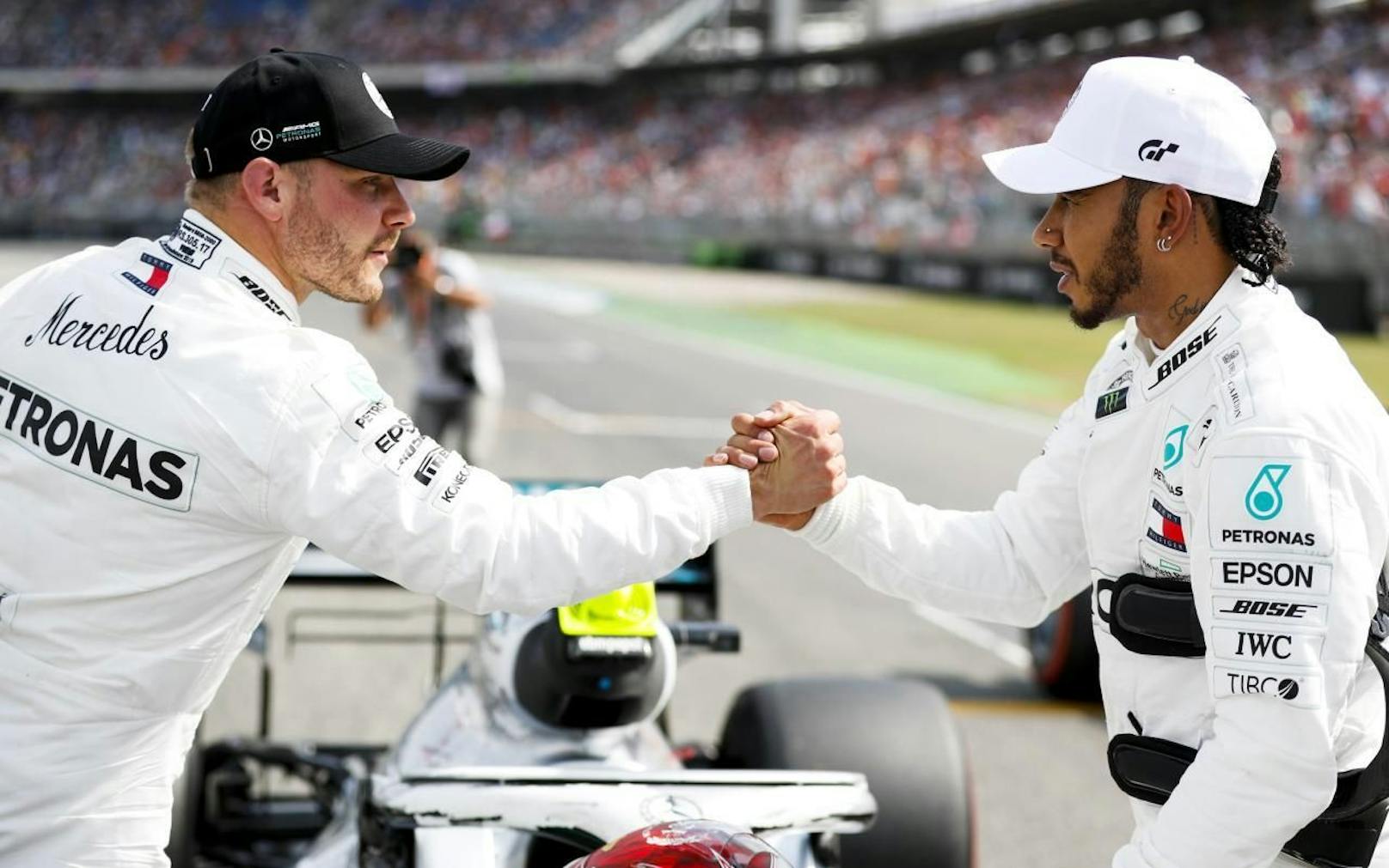 Valtteri Bottas und Lewis Hamilton. 