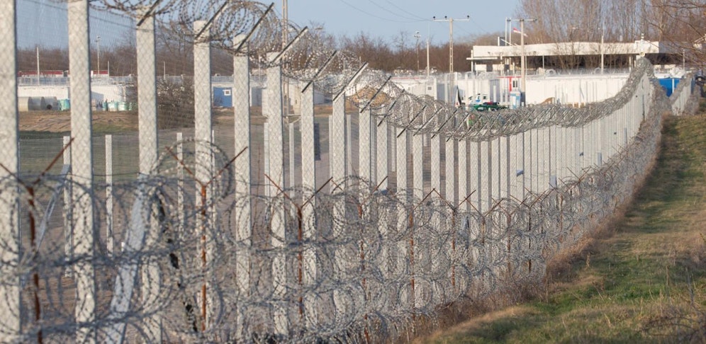 Geht es nach Viktor Orbán, soll die EU die Kosten für diesen Grenzzaun übernehmen.