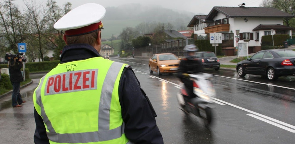 Der Unbekannte versuchte augenscheinlich einen Verkehrspolizisten zu imitieren. Archivbild