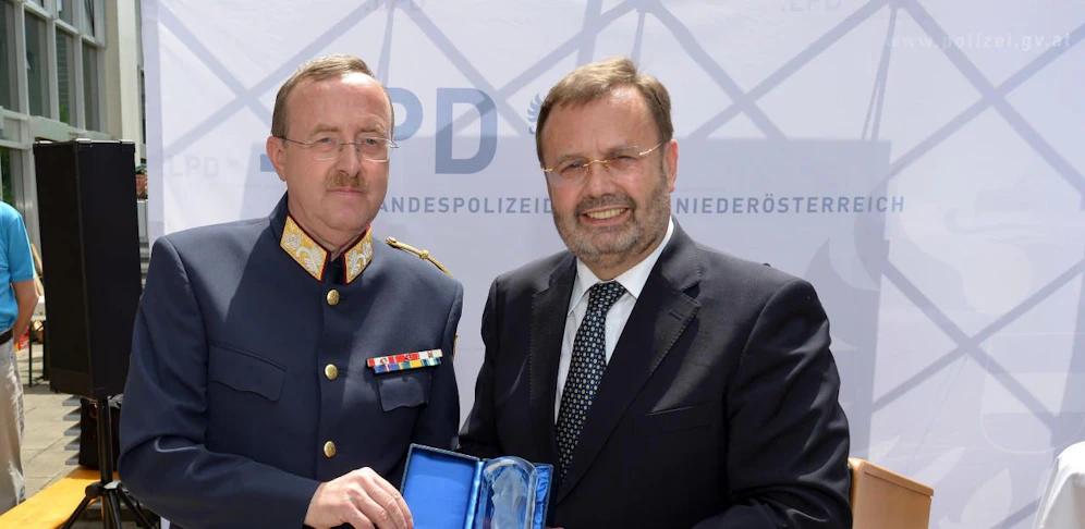 Abschied: Franz Prucher mit Landtagspräsident Hans Penz (re.)