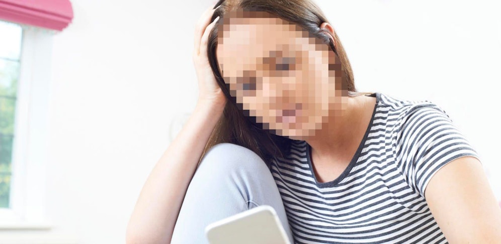 28-Jährige erhielt Tausende Nachrichten in nur einer Nacht geschickt.