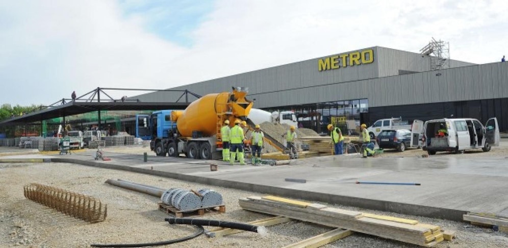 Bauarbeiten des Metro-Marktes gehen weiter.