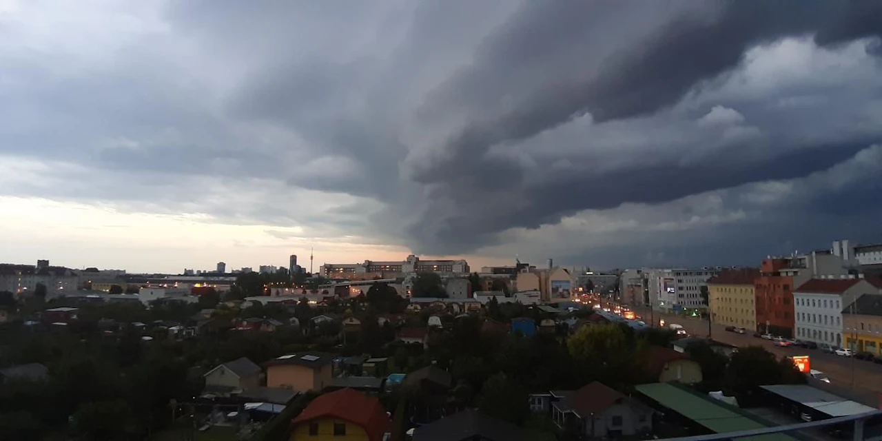 Bis zu 34 Grad, doch nach Hitze toben starke Gewitter - Vimarsana News