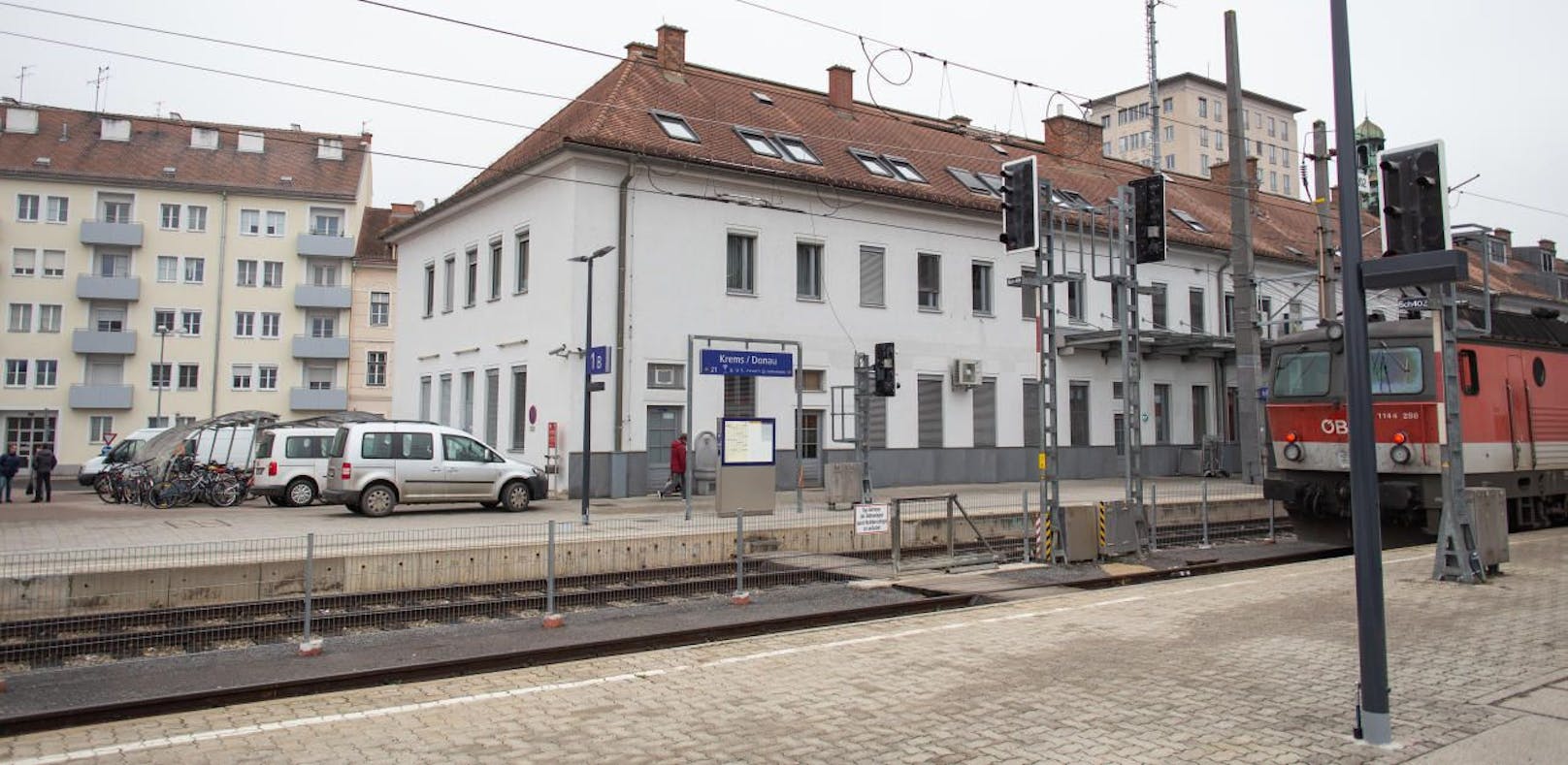 Der Bahnhof in Krems: Pensionistin wurde überfallen