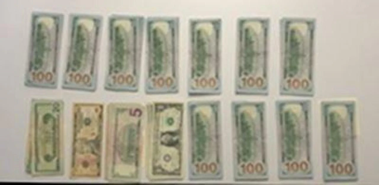 Heute.at - Mann findet 20.000 US-Dollar in Schi-Gondel
