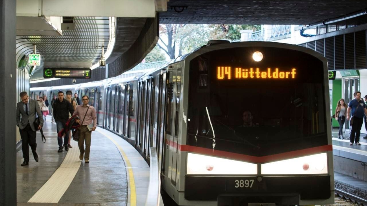 Heute.at - Wien Mitte im U4-Chaos: Alte Sperre endet, neue beginnt