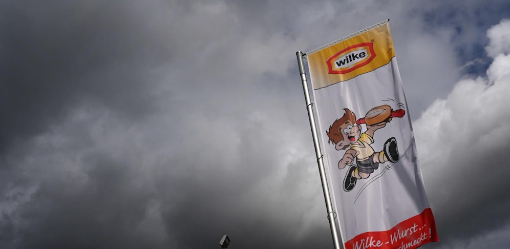 Dunkle Wolken ziehen über dem Unternehmen auf. 