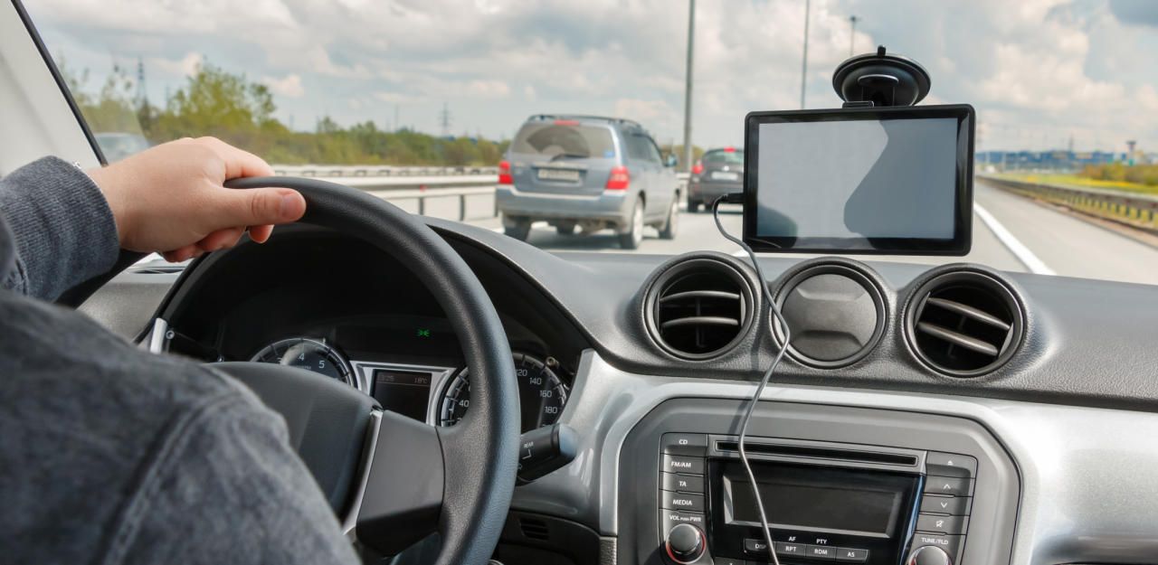 Der Verdächtige soll in Frankreich gestohlene Navigationsgeräte übers Internet verkauft haben.