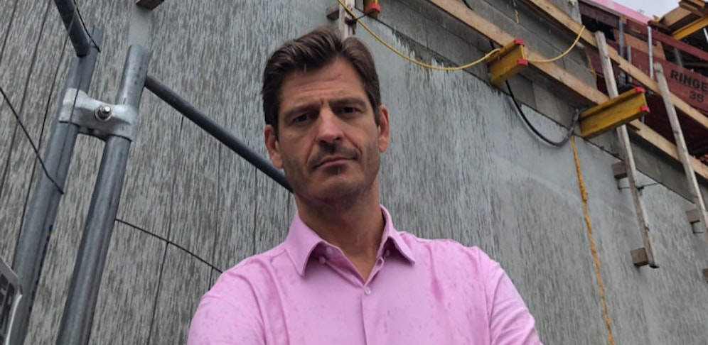 Vösendorfs VP-Klubobmann kritisiert den schwindenden dörflichen Charakter.