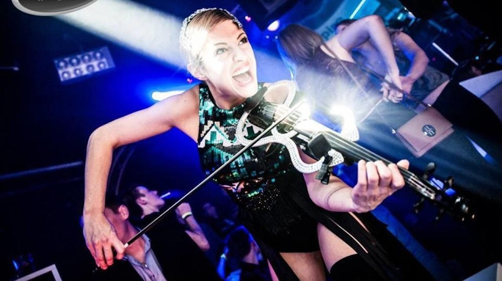 "Große Chance"-Kandidatin Cat LaGroove bei der großen Ü30-Party im Empire.