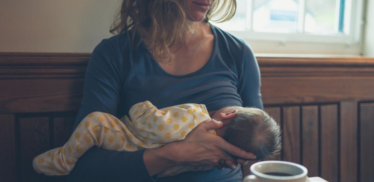 Heute.at - Mäci: Mütter stillen Kinder – Lokalgast sah rot