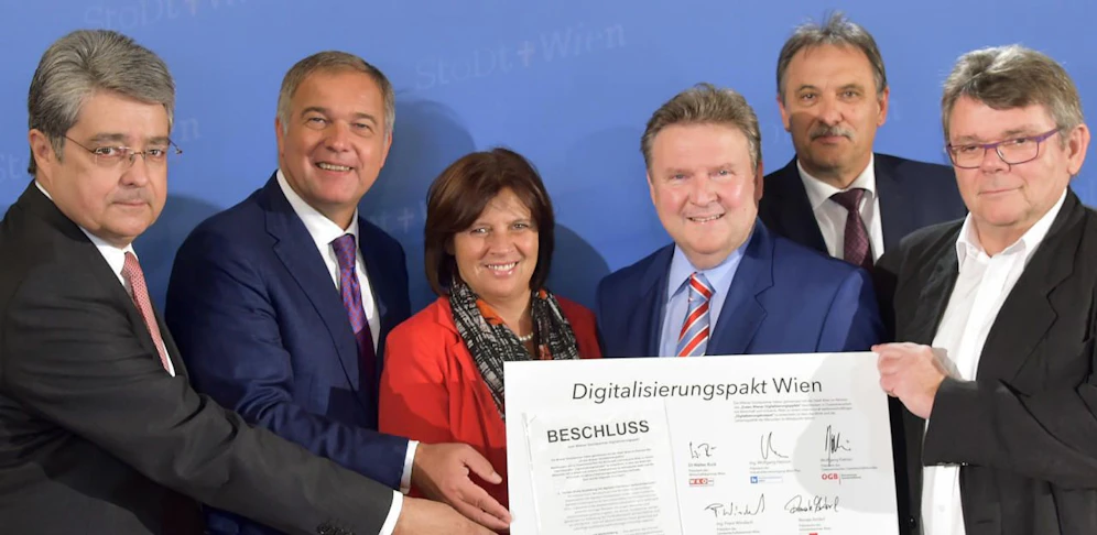 Auf Einladung von Bürgermeister Michael Ludwig nahmen am Treffen der Präsident der Wiener Wirtschaftskammer Walter Ruck, Landwirtschaftskammer-Wien Präsident Franz Windisch, AK-Wien Präsidentin Renate Anderl, IV-Wien Präsident Wolfgang Hesoun und ÖGB-Präsident Wolfgang Katzian teil. Gemeinsam unterschrieben sie den Pakt.