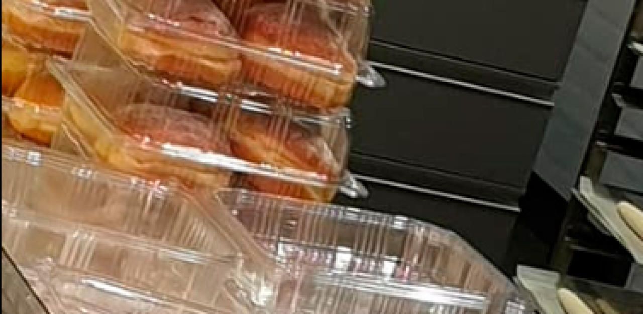 Heute.at - Alte Krapfen mit neuem Etikett verkauft – Kunde sauer