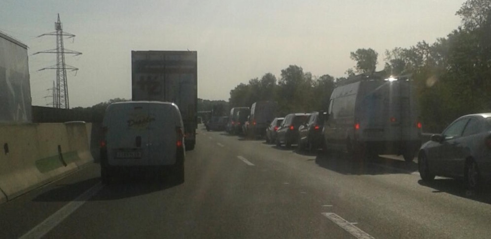 Rettungsgasse statt Arbeitsweg auf der S5.