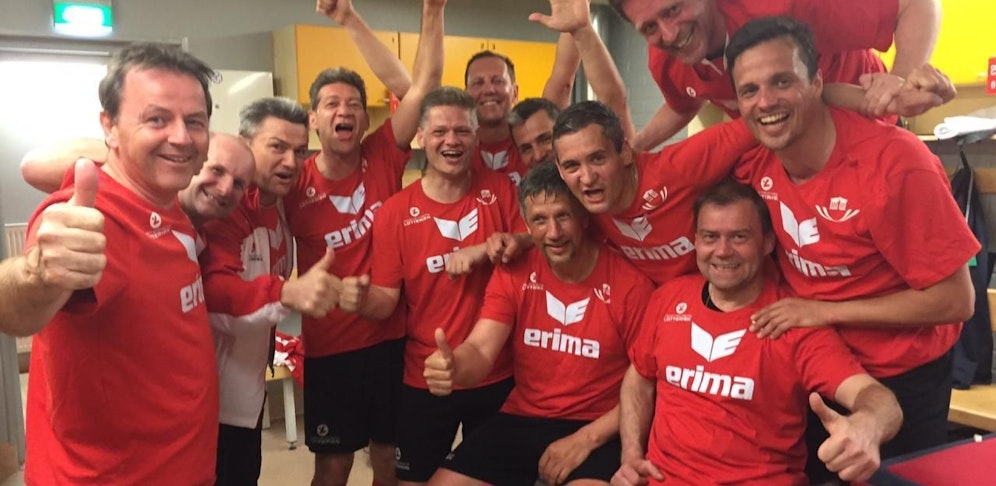 So jubelt ein wahrer Europameister: Der FC Nationalrat, ein Archivbild.