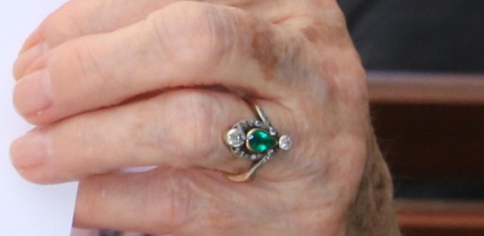 Fehlt unter anderem aus dem Safe: Dieser wertvolle Ring.