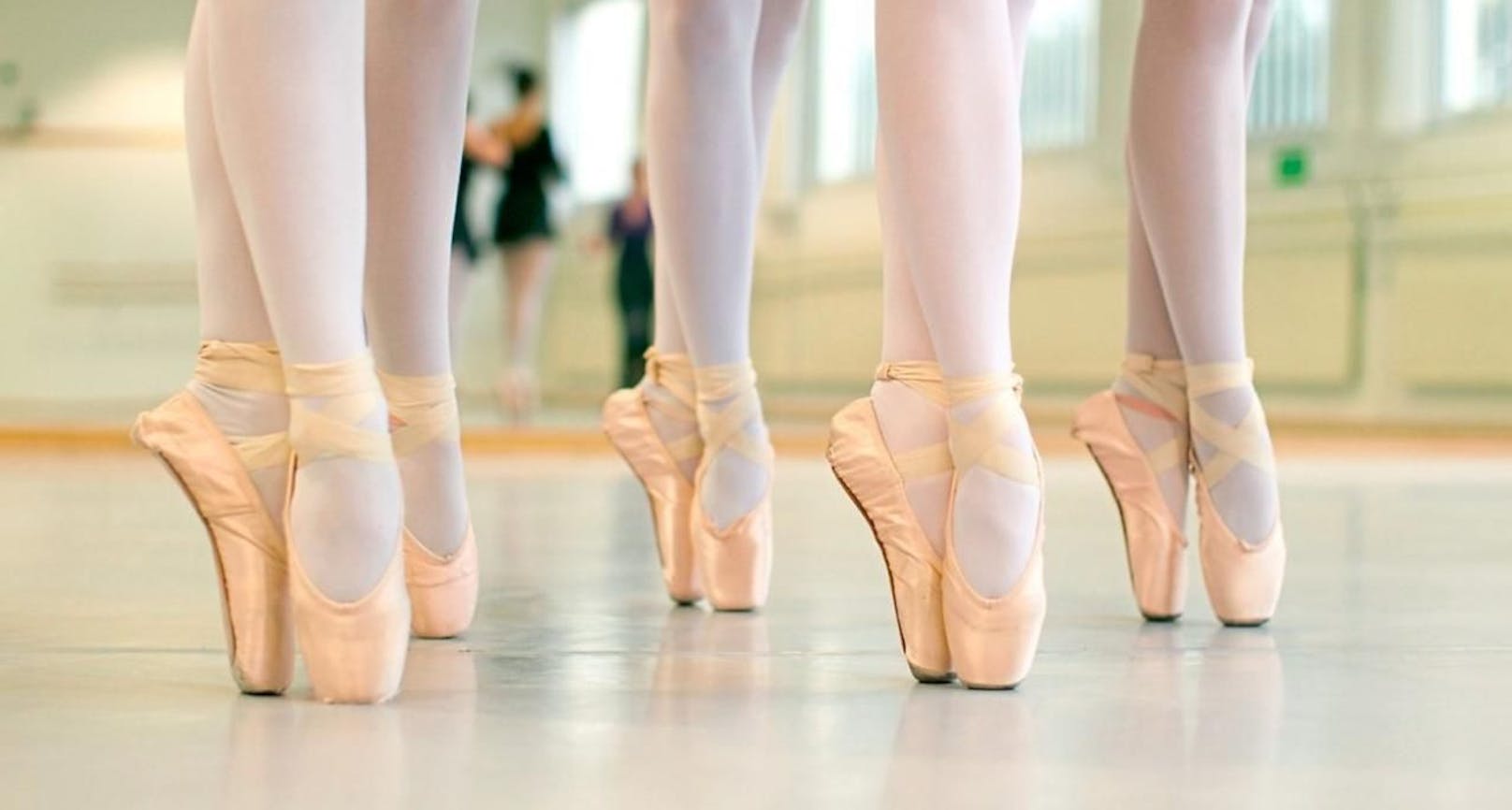 Soko Ballett übt Kritik an Tanzausbildung.
