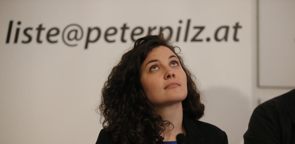 Stephanie Cox und Kollegen der Liste Jetzt stellten einen Dringlichen Antrag an die Bundesregierung in Bezug auf den Klimaschutz.