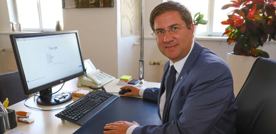 Der Welser Bürgermeister Andreas Rabl (FPÖ) soll seine Partei modernisieren.