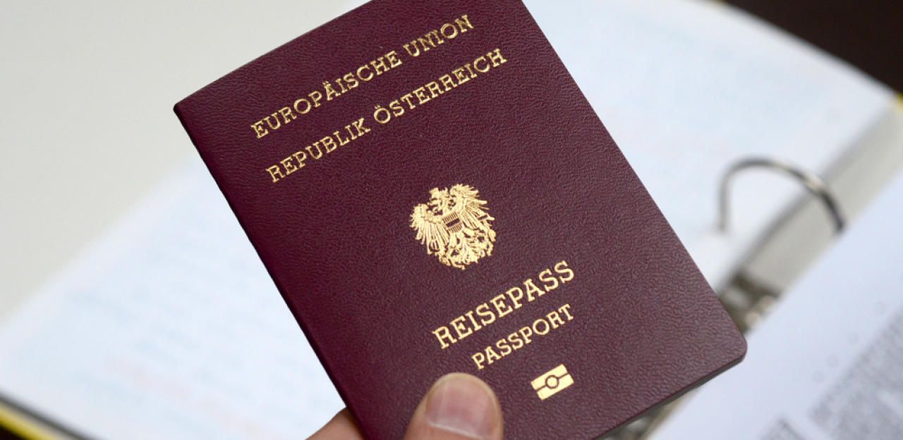 Fall von Doppel-Staatsbürgerschaft in Tirol.