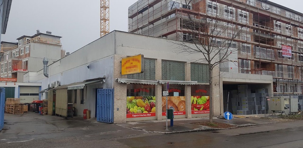 Einbruch in diesen Lebensmittelmarkt in Sankt Pölten am Sonntagnachmittag.