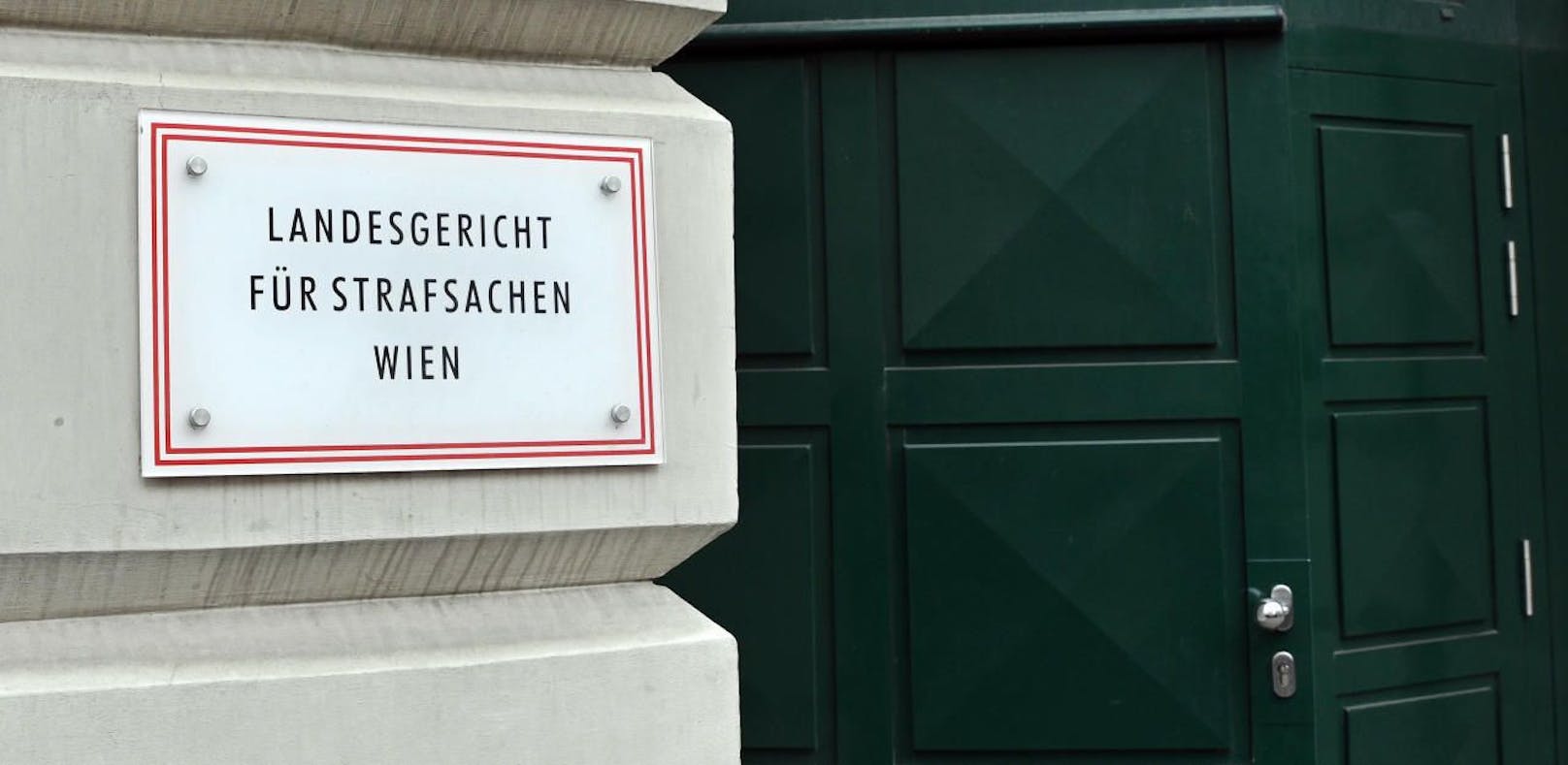 Das Landesgericht für Strafsachen in Wien von außen.