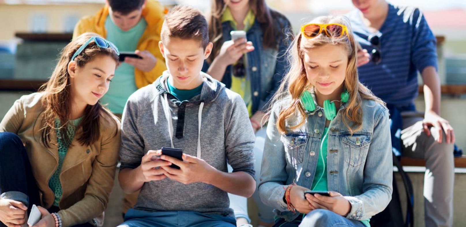 Das Smartphone wird von Jugendlichen immer stärker genutzt.