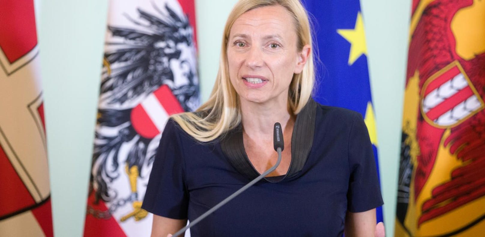 Frauen- und Familienministerin Juliane Bogner-Strauß (ÖVP).