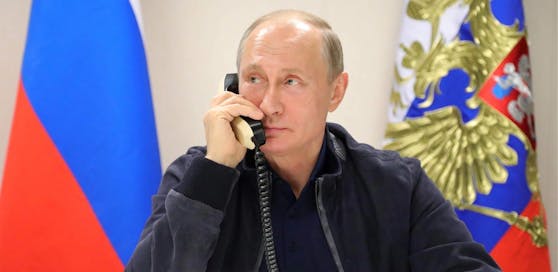 Putin mag seine Telefonate klassisch mit dem Festnetz-Telefon.