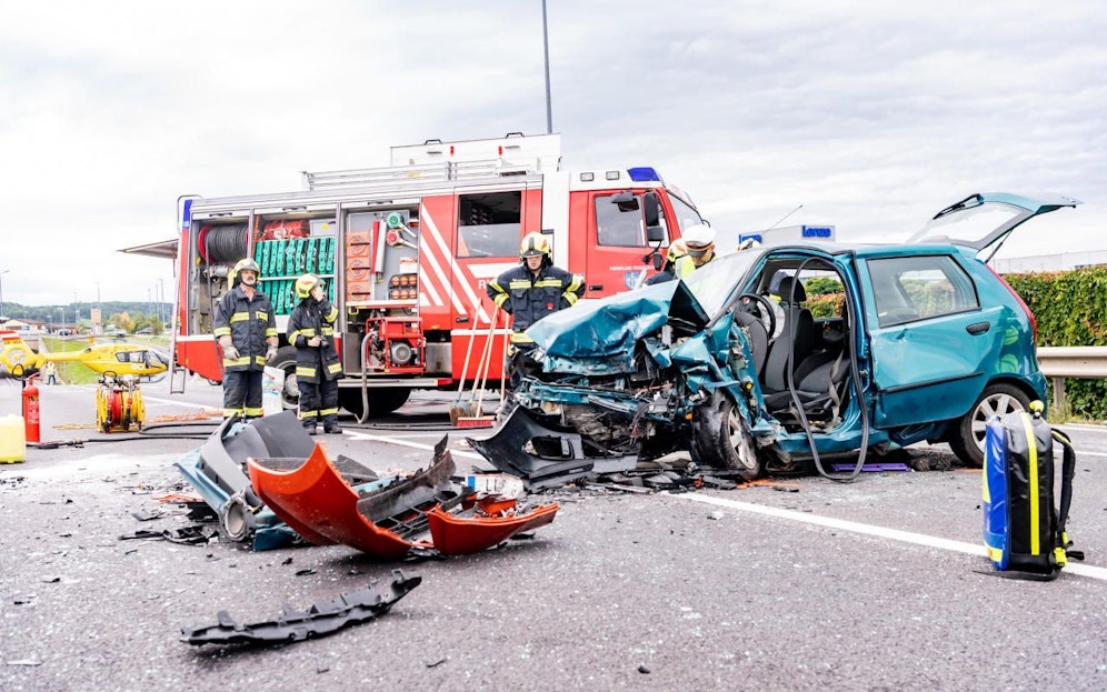 Der Frontalcrash auf der B1 bei Asten forderte eine Tote.