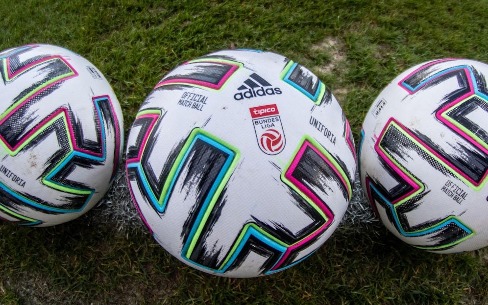 Die Bundesligisten bleiben trotz Trainingsstarts in Kurzarbeit. 