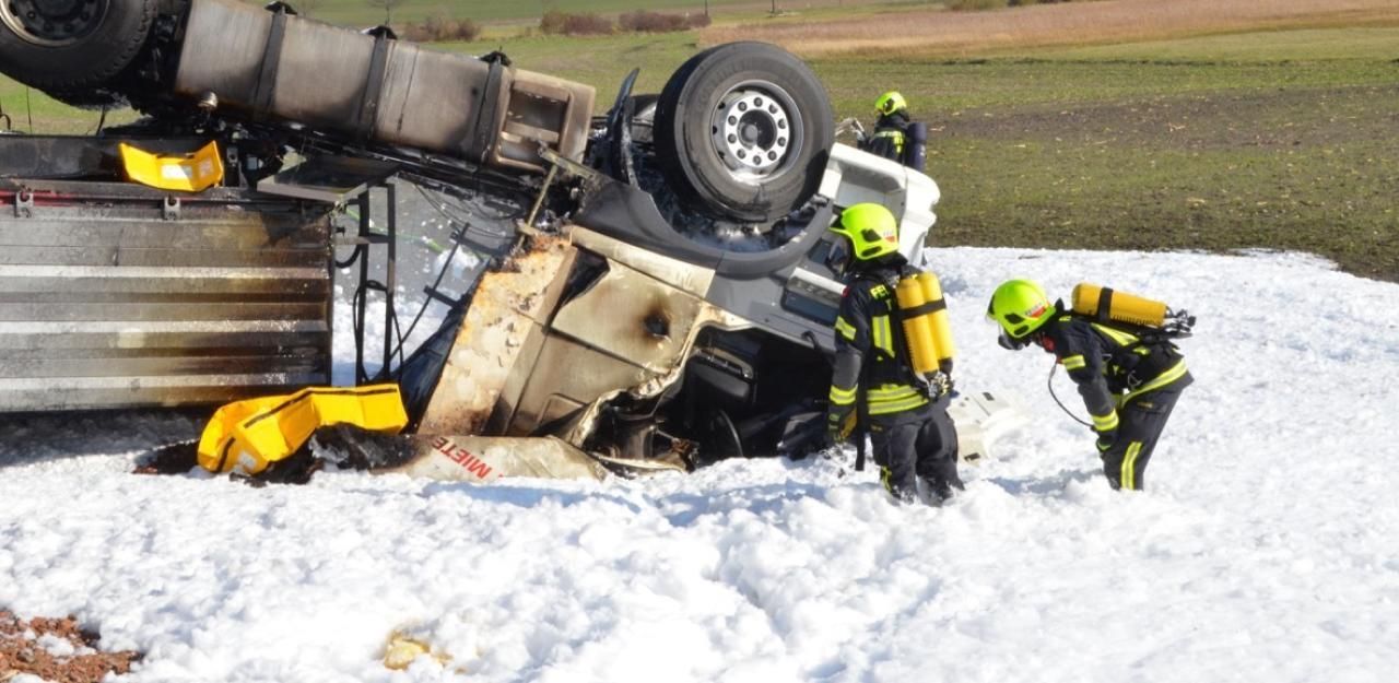 Heute.at - Nach Lkw-Crash: Trauer um Vereinsobmann