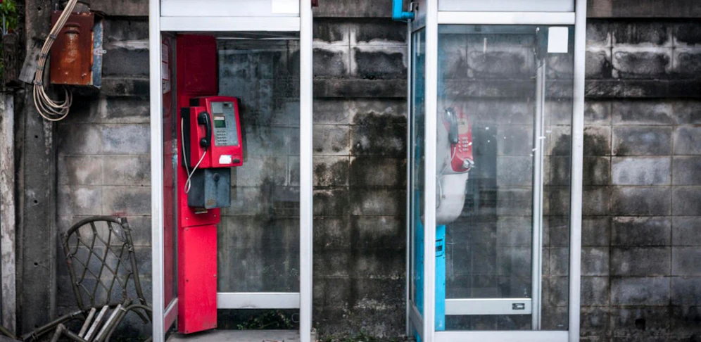 Die vier Jugendlichen beschädigten eine Telefonzelle in Graz