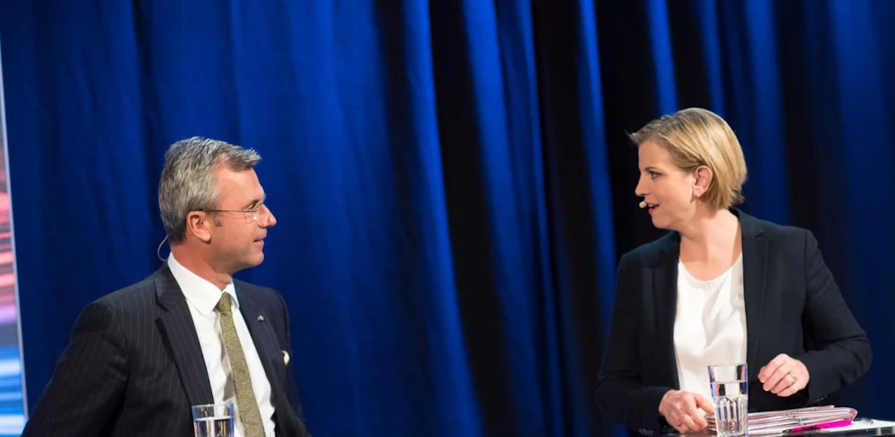 Setzten sich in der ZIB2 kritisch mit der Regierung auseinander: FPÖ-Chef Norbert Hofer und Neos-Chefin Beate Meinl-Reisinger.