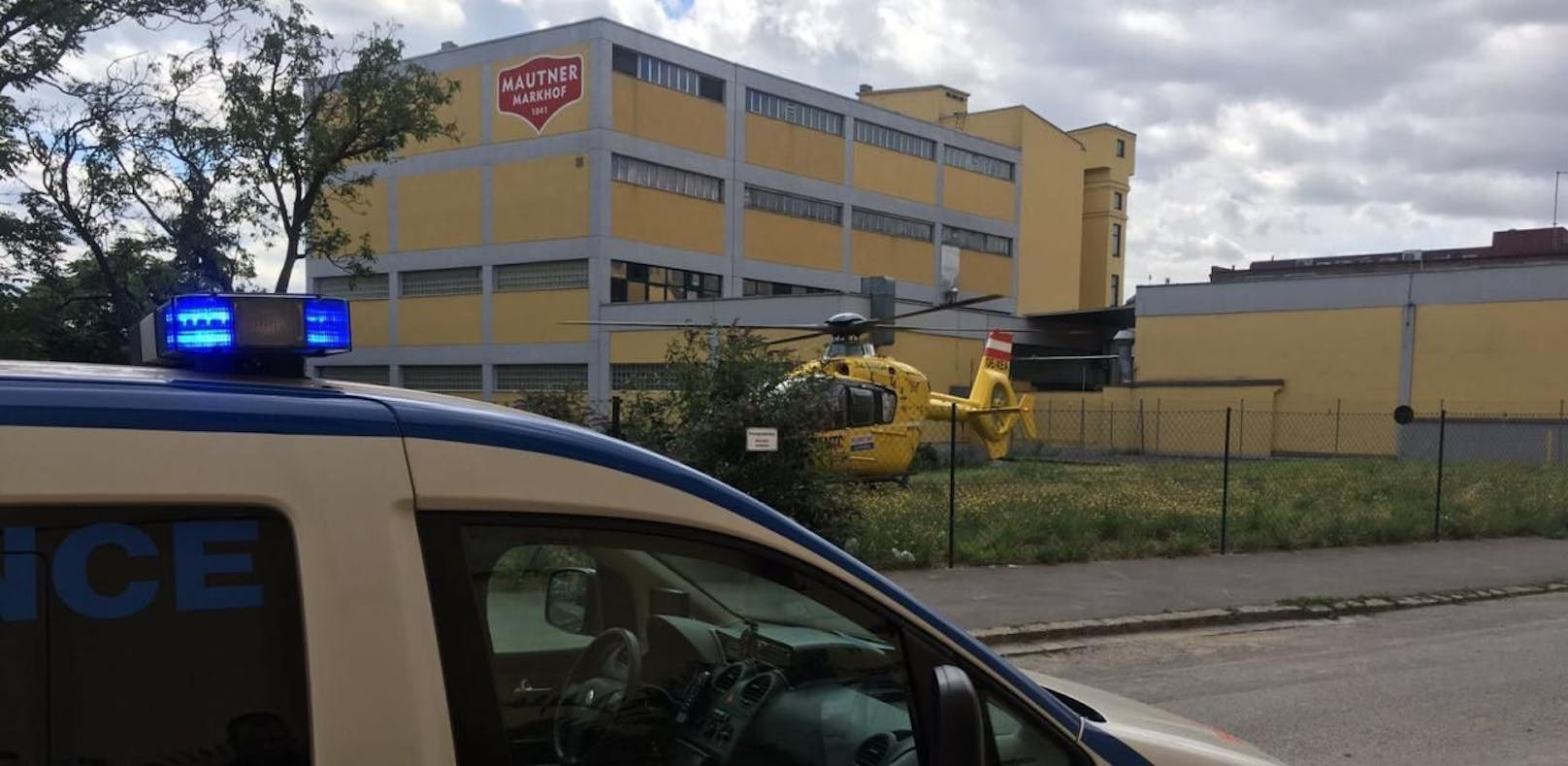 Der Patient musste mit dem Rettungshubschrauber ins Spital geflogen werden.
