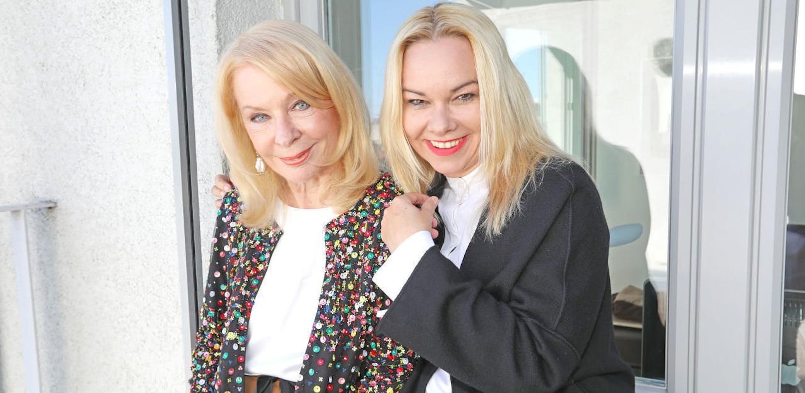 Gerda Rogers und  Sylvia Graf moderieren gemeinsam die Ö3-Sternstunden.