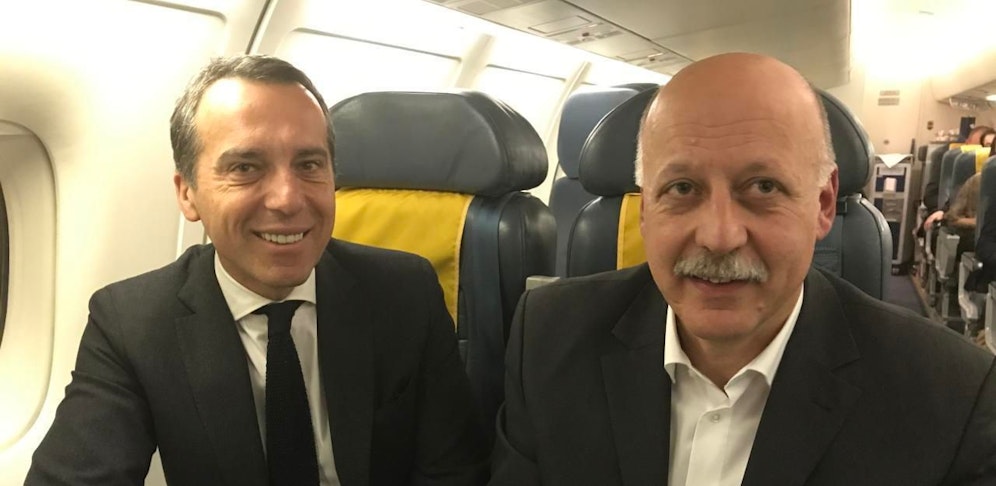 Kanzler Christian Kern und "Heute"-Chefredakteur Christian Nusser im Anflug auf Göteborg.