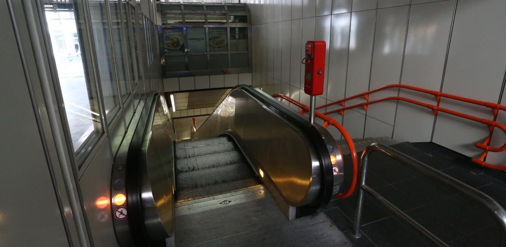 U3 Neubaugasse: Hier kam es zum Übergriff auf der Rolltreppe. 