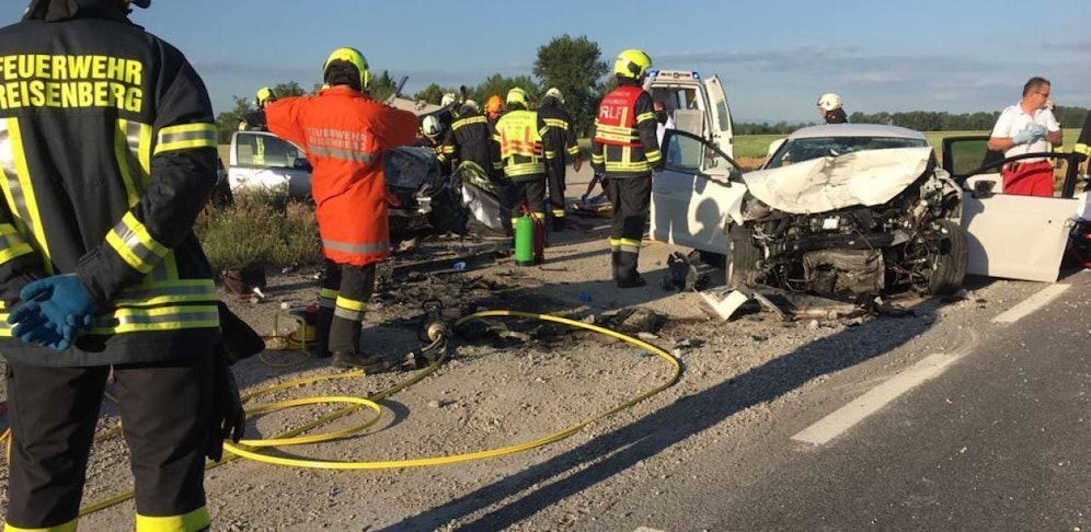Bilanz des grauenvollen Unfalles: Ein Toter, ein Schwerverletzter