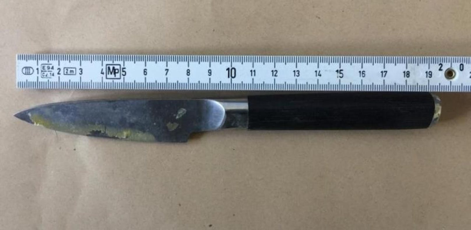 Dieses Messer konnte von der Polizei sichergestellt werden. 