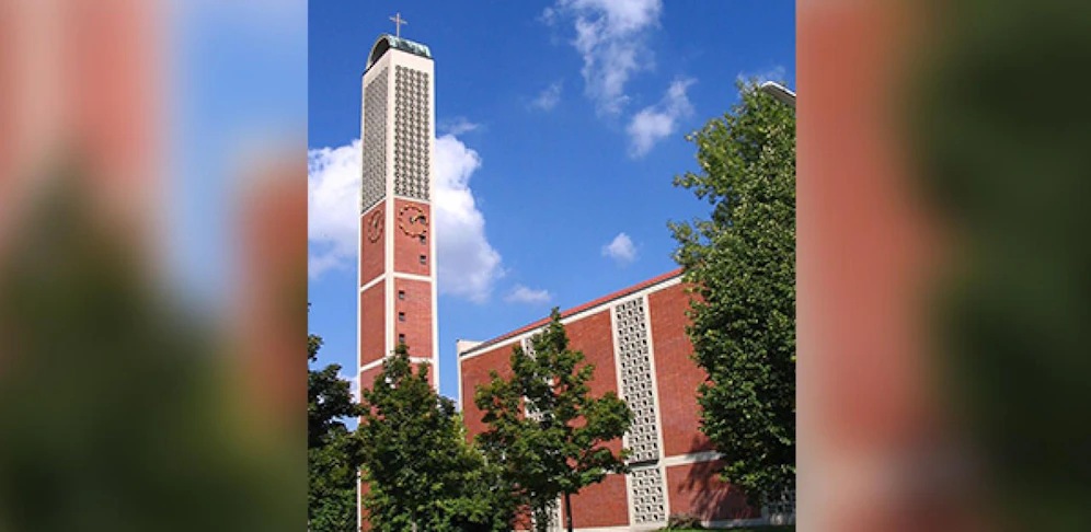 Die Katholische Pfarrkirche Christkönig in Saal an der Donau